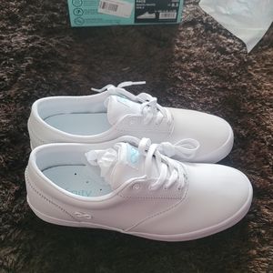 White shoes for nurses, caregivers, health workers